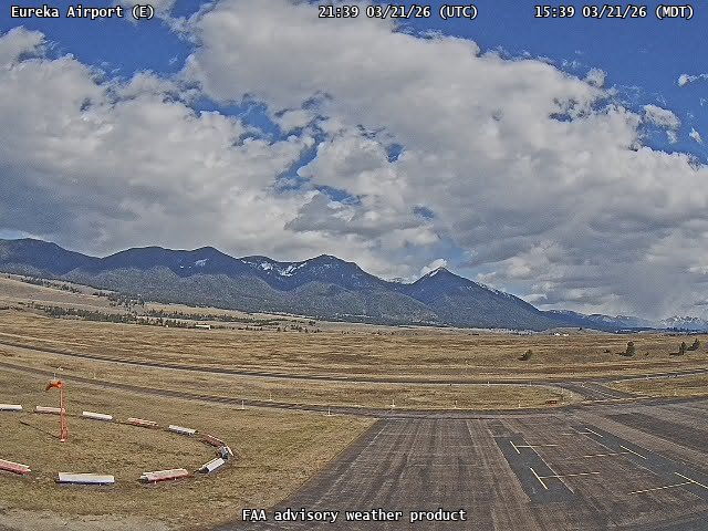 Eureka Airport — East live webcam