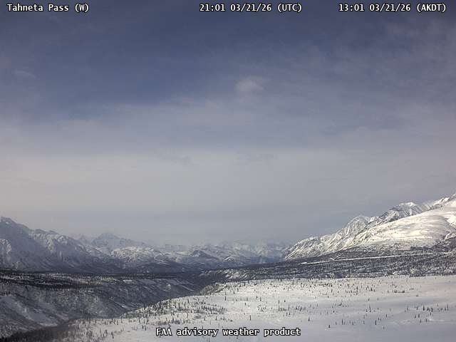 Tahneta Pass — West live webcam