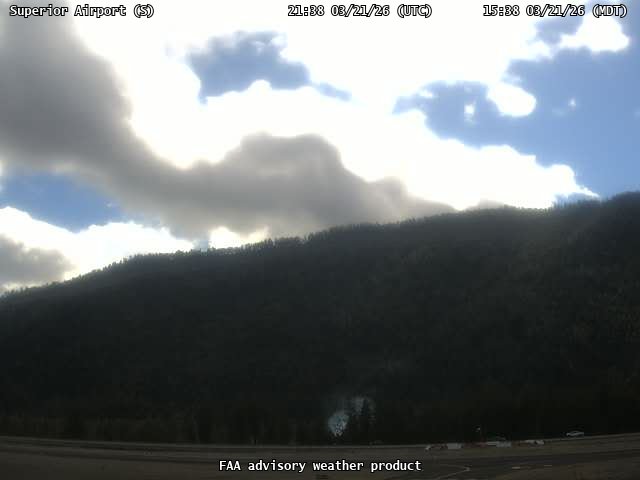 Superior Airport — South live webcam
