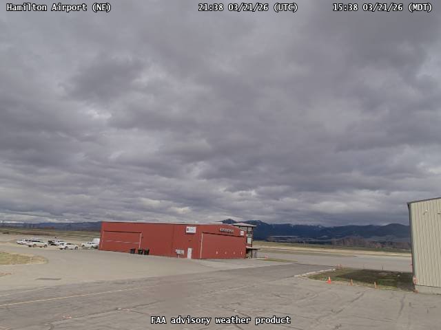 Hamilton Airport — NorthEast live webcam