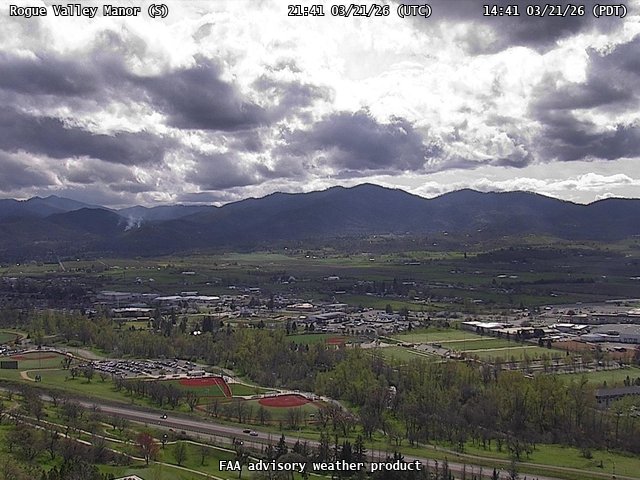 Rogue Valley Manor — South live webcam